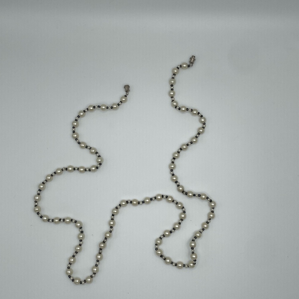 Elegant Pearl Necklace